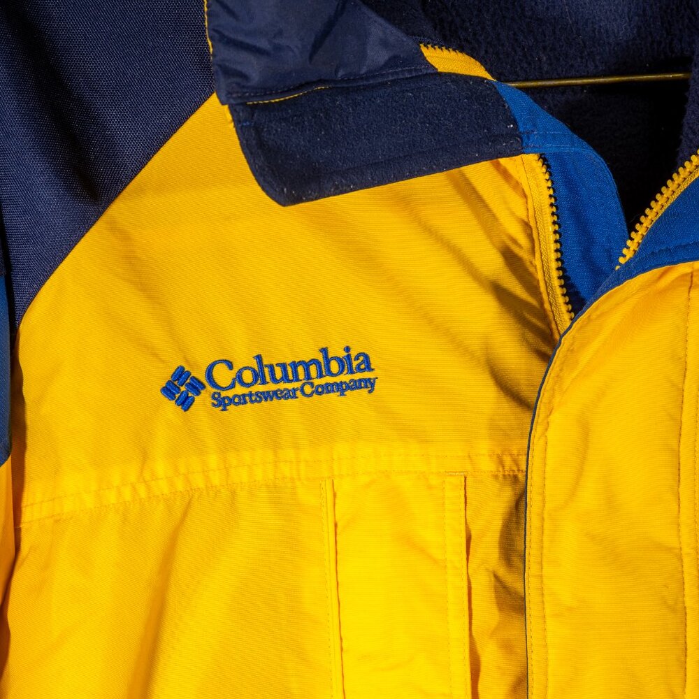 Columbia Winter  yellow Jacket  LG Outer shell lined Water Resistance - Picture 12 of 16